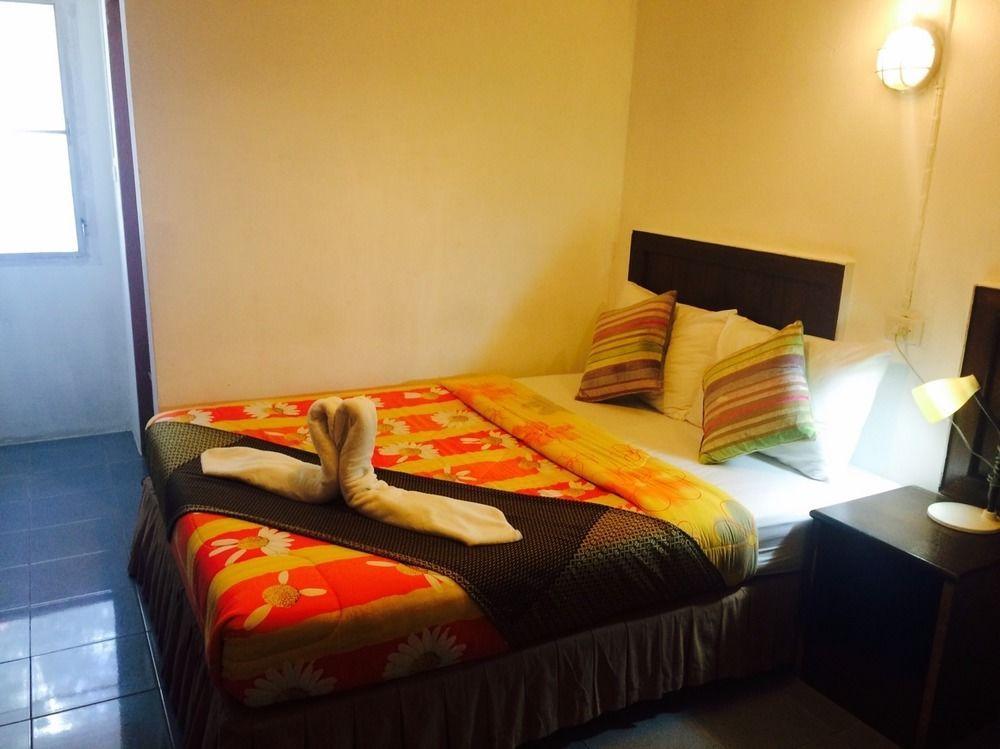 Rooms@Krabi Guesthouse Bagian luar foto