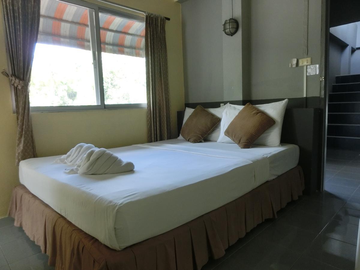 Rooms@Krabi Guesthouse Bagian luar foto