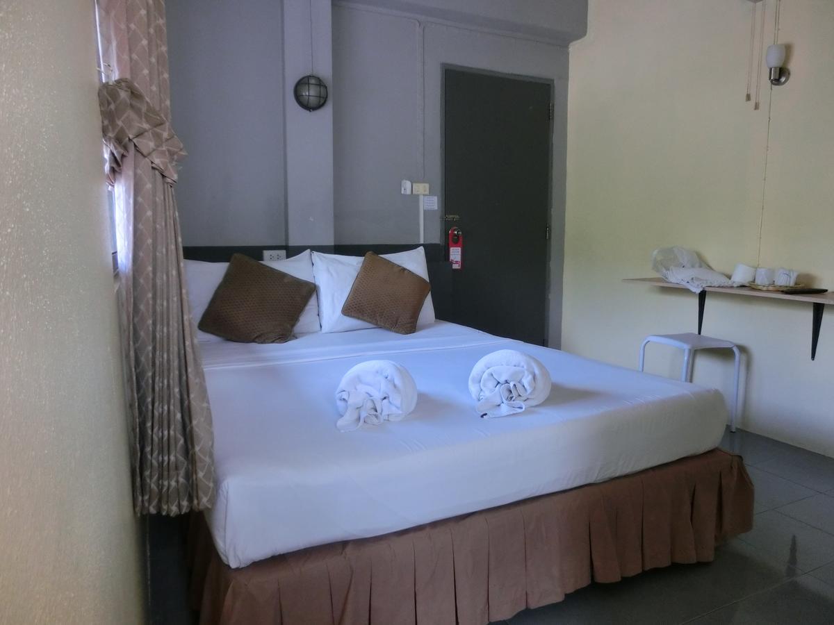 Rooms@Krabi Guesthouse Bagian luar foto