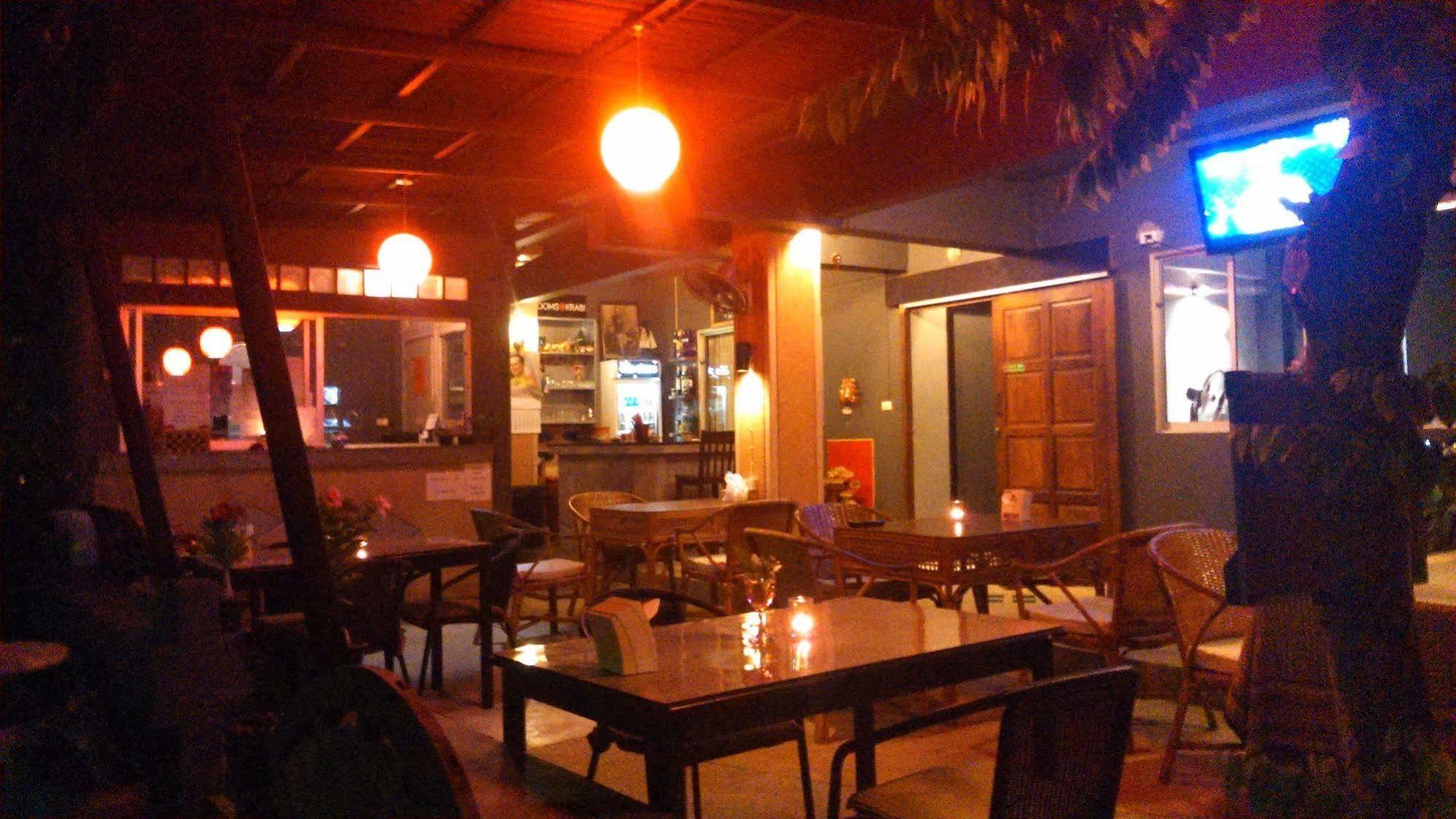 Rooms@Krabi Guesthouse Bagian luar foto